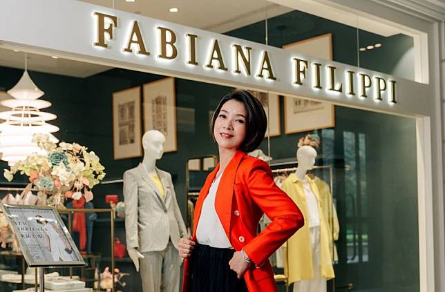 ▲王渝文嫁銀行高層18年罕見露面。（圖／世新國際 Fabiana Filippi提供）