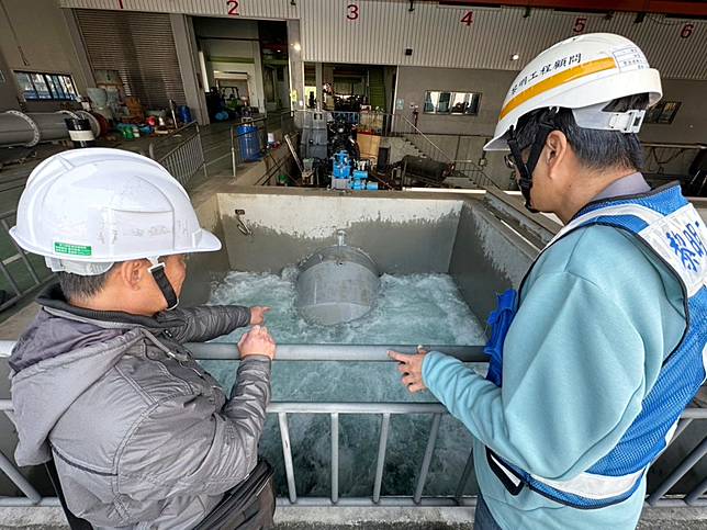 淵中抽水站將新增兩台抽水機，進行抽水機性能測試。（水利局提供）