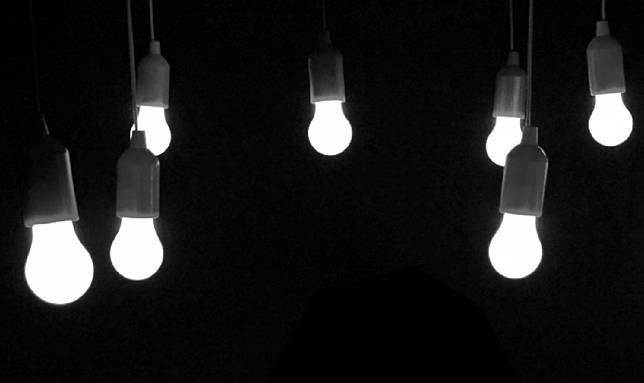 市售LED燈泡1/3誇大使用壽命  將限期回收