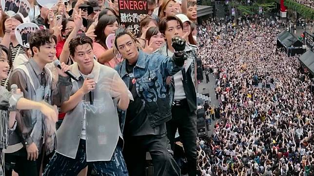 Energy昨在台北信義區舉辦簽唱會，現場擠進5000人。翻攝energy.come IG