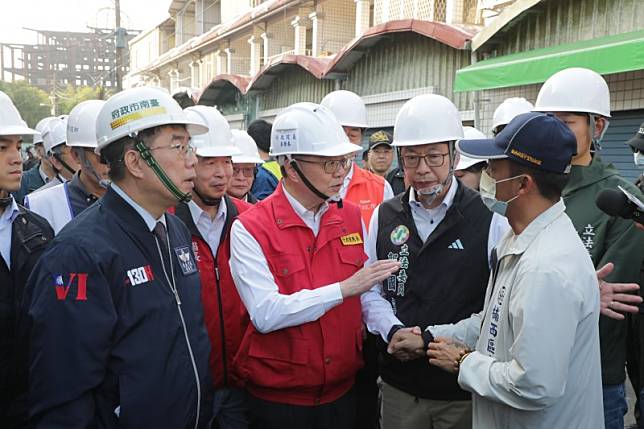 嘉義縣大埔鄉地震讓台南市楠西、玉井區多處傳出災情，行政院長卓榮泰南下災區。（資料照，台南市府提供）