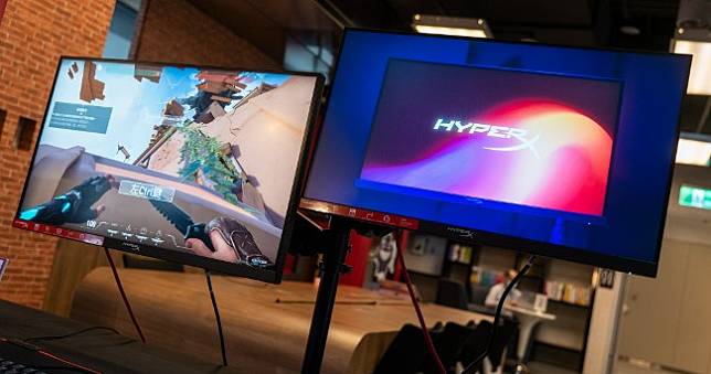 HyperX推Armada電競螢幕，獨創標配人體工學支架