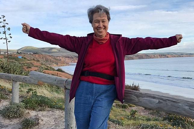 新加坡前總理李顯龍夫人何晶21日在臉書轉發文章，當中狠批習近平像黑幫老大掠奪鄰國，如今卻求合作。（取自何晶臉書）