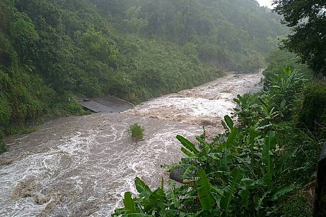 花蓮鱉溪的吉拉米代擋水壩水流湍急。（圖片取自河川第九管理局臉書）