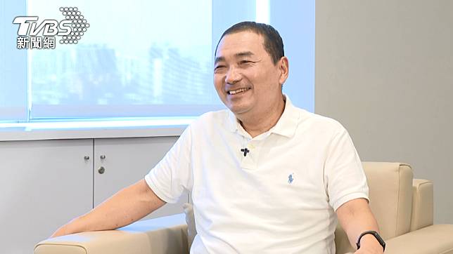 新北市長侯友宜接受《TVBS新聞網》專訪。（圖／TVBS）