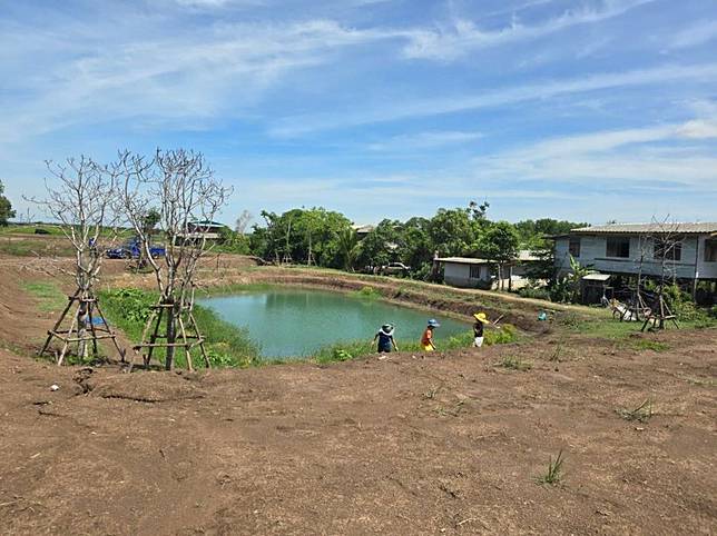 เอ็นดูทายาทดาราดัง