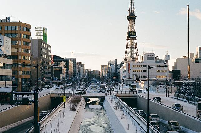 NHK報導，札幌放棄申辦2030冬奧。圖為札幌冬天街景。(示意圖/Unsplash圖庫)