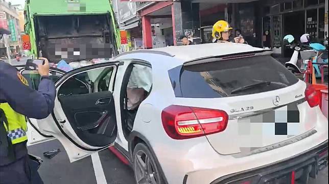 台南香酥鴨店老闆鄭傳吉去年12月間疑徹夜飲酒，開車高速衝撞路旁作業的一輛民營垃圾車，擔任清潔員的23歲陳姓女子當場被撞死。圖／本報資料照片