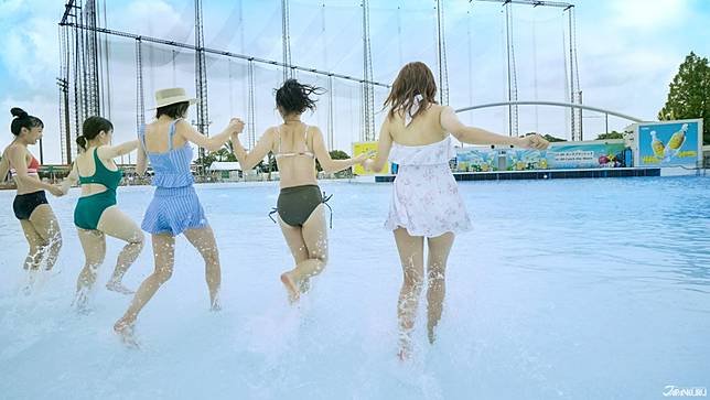 
<p><b>J個夏天，你準備來場東京都內的度假了嗎？把你的夏天交給讀賣樂園吧！</b></p><p>
</p><p>
</p><p>
☀讀賣樂園（よみうりランド）☀</p><p>
地址：東京都稲城市矢野口4015−1</p><p>
交通：京王讀賣樂園站（高空纜車這裡搭乘）／小田急讀賣樂園前站</p><p>
票價：詳細票價結構請上官網查詢</p><p>
營業時間：10:00-20:30</p><p>
官方網站：<a href=