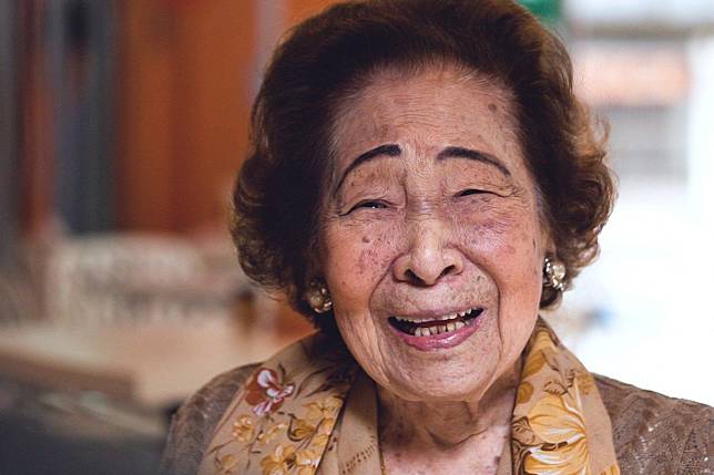 Aida de Jesus, 103, grew up hearing Portuguese in the alleyways and speaking Patua, a creole language, with her grandmother at home in Macau. Photo: Goldthread