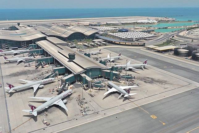 卡達哈瑪德機場擊敗新加坡樟宜機場，奪下2024全球最佳機場的頭銜，圖為哈瑪德機場鳥瞰圖。（取自哈瑪德國際機場FB）
