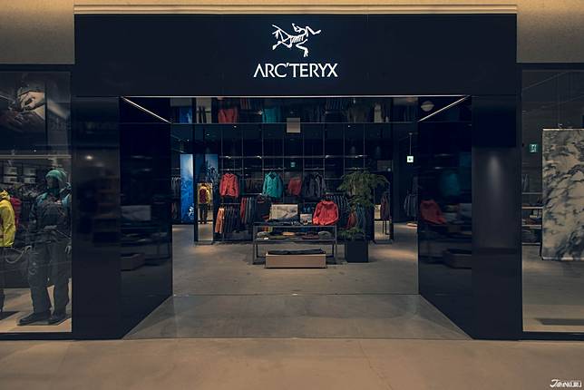 
<p><b>Arc'teryx 始祖鳥 福岡品牌專賣店</b></p><p>
（MARK IS ももち店）</p><p>
</p><p>
地址：福岡県福岡市2 Chome−2−1 マークイズ福岡ももち 2 階 278 区</p><p>
營業時間：10:00-21:00</p><p>
<a href=