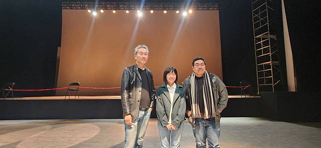 台灣首座民間長銷定目劇場「PLAYground空總劇場」啟用，首檔推出C Musical《小王子》台灣中文版音樂劇，將連演36場。(左起大清華傳媒總監製馬天宗、C Musical藝術總監張心慈、空總劇場內容總監陳午明。(江昭倫 攝)