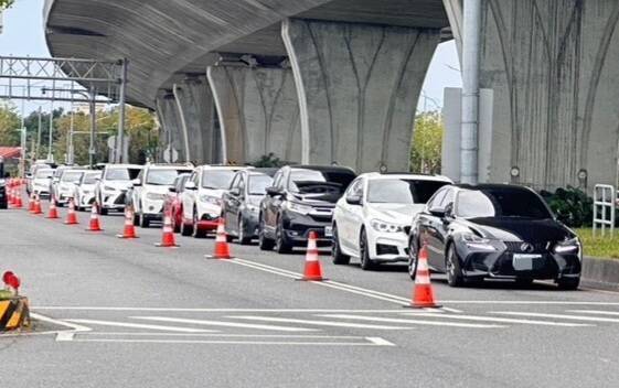 國5(如圖)及蘇花路廊午後將有春節連假首波北返車潮，恐塞到深夜。(圖由警方提供)