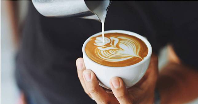 喝咖啡能降低腎結石風險！還能防「性功能障礙」　每天喝「這杯數」效果最顯著