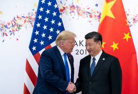 英國金融時報評論，美國總統川普，只一味想要從中國大陸方面撈好處，卻沒想到，中國大陸也握有關鍵物資。大陸這次限制稀土出口，就給川普好好上了一課。