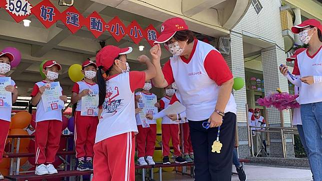 「594好運動 小小鐵人大挑戰」羅東幼兒園健康的畢業典禮