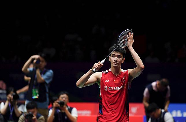 Li Shifeng of China celebrates his singles match win against Leong Jun Hao of Malaysia in the semifinal of the BWF Thomas Cup Finals in Chengdu, southwest China's Sichuan Province, May 4, 2024. (Xinhua/Hou Zhaokang)