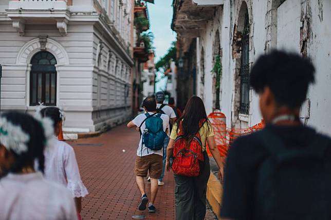 有網友分享，自己偏好跟團旅遊。（示意圖／取自Pexels）