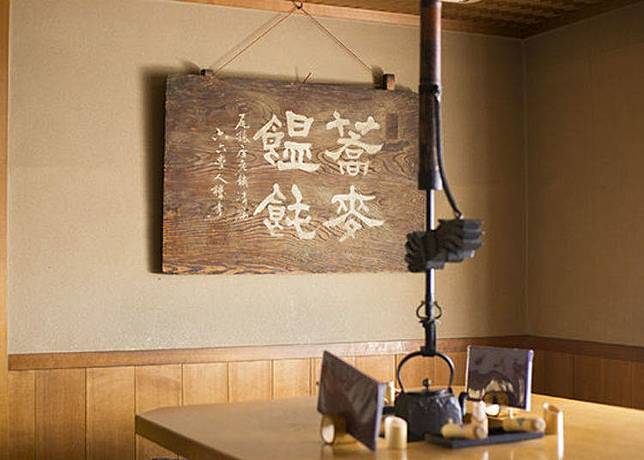 本家尾張屋創業約550年，嚐嚐不斷進化的京都老店鋪的蕎麥麵吧