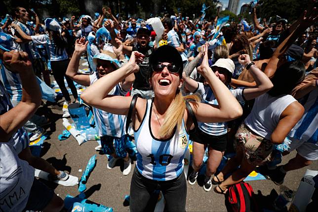 阿根廷拿下世界盃冠軍，可獲得4200萬美元(約12.9億台幣)獎金。(資料照)
