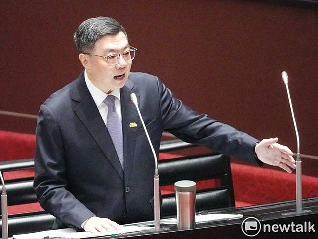 行政院長卓榮泰今（15）天在立院院會備詢。 圖：張良一/攝