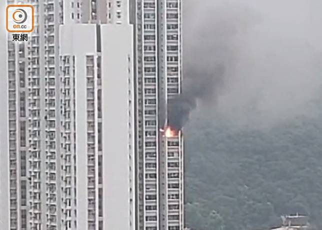 東涌裕泰苑裕瑛閣一單位發生火警。
