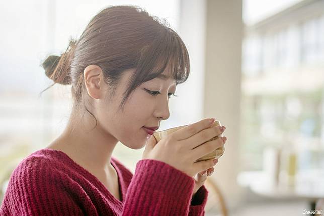 
<p>做個總結，來回顧一下兩種茶的分別：</p><p>
- 種植過程</p><p>
- 沖泡方式</p><p>
- 享用方法</p><p>
</p><p>

現在你知道煎茶和抹茶之間的區別，以及更多類型的日本茶。</p><p>
你對煎茶和抹茶之間的分別有更多的了解嗎？</p><p>
不知道你又喜歡那一種日本茶呢？</p><p>
</p><p>
歡迎在下面的評論部分告訴我們您的想法，或通過我們的Facebook直接發送信息。</p><p>
想要更了解日本？</p><p>
關注我們的<a href=