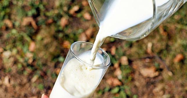 7種蔬菜鈣含量比牛奶豐富　骨科醫曝「2補充技巧」：更幫助吸收