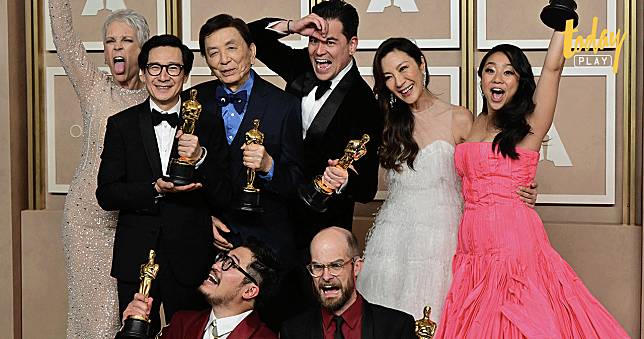 สรุปผลรางวัลออสการ์ 2023 ความฝันที่เป็นจริงของชาวเอเชีย Everything Everywhere All At Once กวาดรางวัลใหญ่ ภาพยนตร์ นำหญิง สมทบชายหญิงยอดเยี่ยม  
