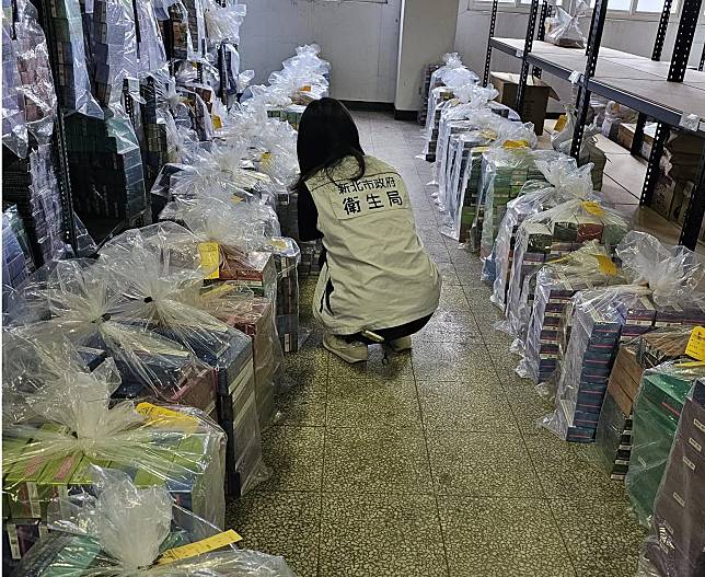 新北市查獲違規加熱菸。（圖／新北市衛生局）