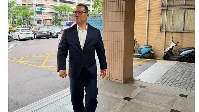 台中銀大股東王貴鋒涉及掏空，上月到新北地院出庭。資料照。侯柏青攝
