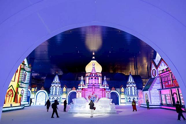 Tourists have fun at an indoor ice-and-snow theme park within Harbin Ice-Snow World in Harbin, northeast China's Heilongjiang Province, Feb. 27, 2025. (Xinhua/Zhang Tao)