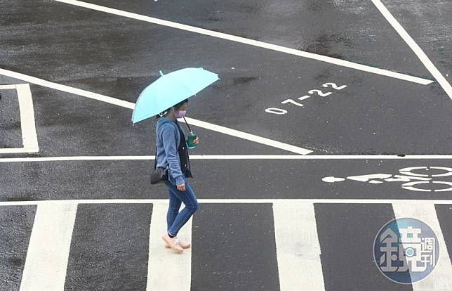 今各地仍有零星降雨，不過氣溫最高可到30、31度。（本刊資料照）