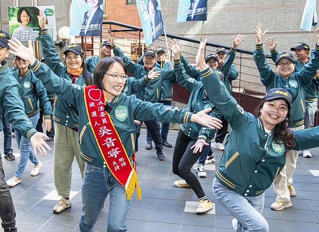 去年挑戰國民黨立委謝衣鳳失利的吳音寧，將接任行政院中部辦公室副執行長。（圖：李河錫攝）