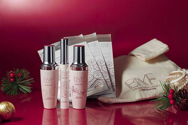 Recharge and reset your glow in time for Christmas with this holiday gift set