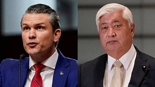 美國國防部長赫格塞斯(Pete Hegseth，左)和日本防衛大臣中谷元(Gen Nakatani，右)。合成圖。(AP/RT/達志影像)