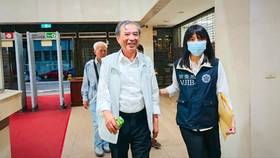 已故和泰汽車集團總裁蘇燕輝的堂弟蘇明仁，因涉嫌炒作和泰集團孫公司和潤企業股票，諭知10萬元交保。呂志明攝