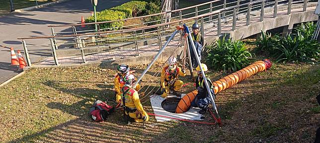 桃園市政府針對雨水下水道人孔功能全面創新改進。圖：水務局提供