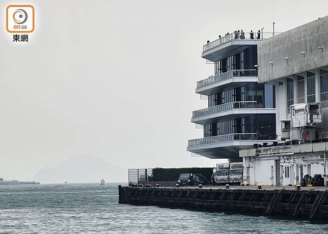 當日事發於海運大廈對開。