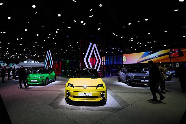 The Renault booth is seen at the Brussels Motor Show in Brussels, Belgium, on Jan. 10, 2025. (Xinhua/Meng Dingbo)