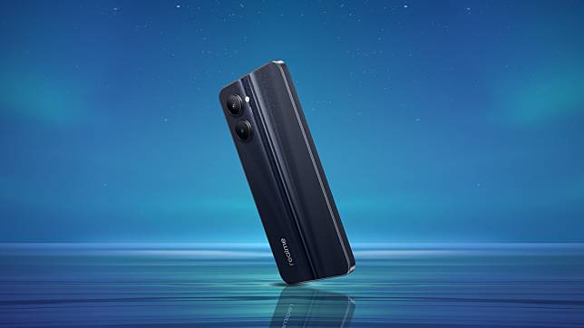 ▲realme C33新色「夜海」，以靜謐的黑色與水光紋理相呼應