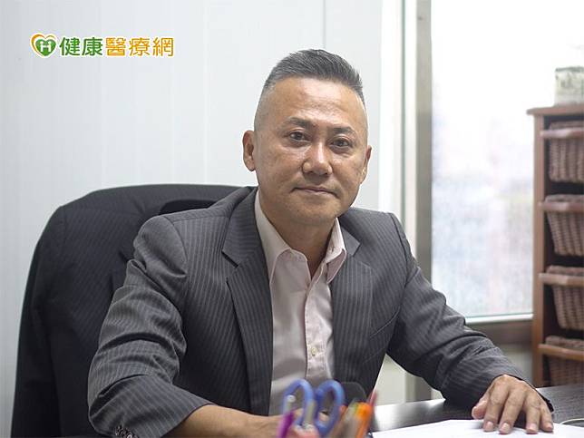 專業醫療公關工作變化性高，除了市場資訊掌握外，有時還需協助客戶緊急危機處理。