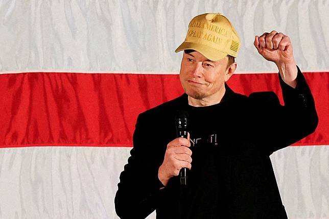 億萬富豪馬斯克（Elon Musk）日前使出「鈔能力」，極力為共和黨總統參選人川普（Donald Trump）催票。（路透社）