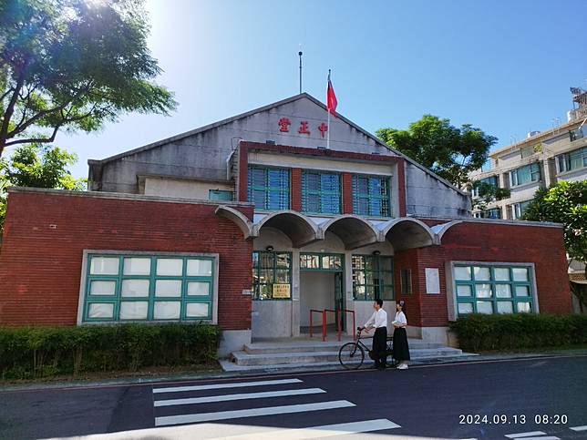 桃園市立圖書館大湳分館精心策劃了一場「眷村映像」電影欣賞活動。圖：市圖提供