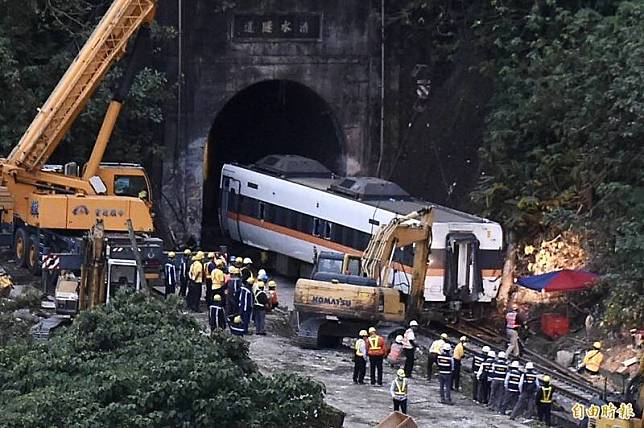 2021年台鐵太魯閣號408車次出軌事故造成49人死亡。(資料照)
