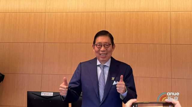 討論牆 | 〈富邦金股東會〉股價衝129元新高！蔡明興：本益比仍不到10倍 期待邁向「第二個百元」