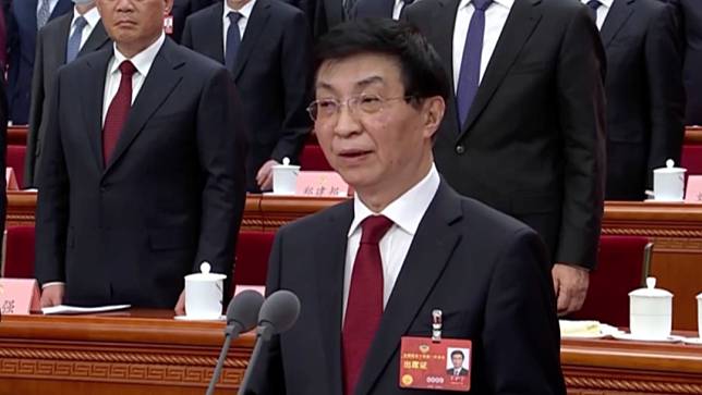 中國全國政協主席王滬寧11日在閉幕會議發表演說。截自新華社畫面