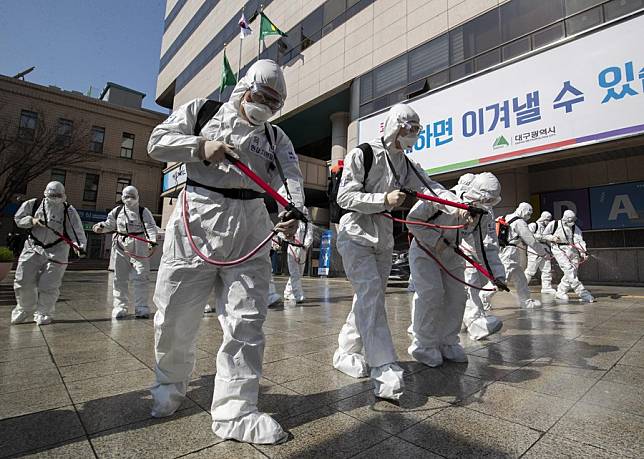 ‘เกาหลีใต้’ พบป่วยโควิด-19 พุ่งพรวด คาดสาเหตุจาก ‘ไวรัสที่กลายพันธุ์’