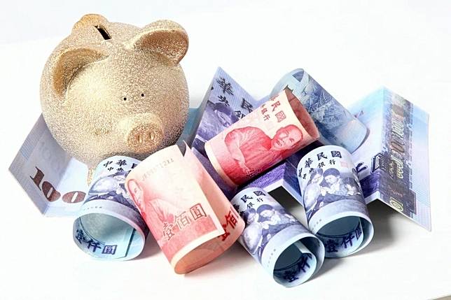 台股5月強勢上漲，帶動勞動基金單月獲利5860.2億元，新制勞退前5月累計賺1兆4541億元，平均每個有效帳戶可分約11.1萬元。（示意圖／張哲偉）